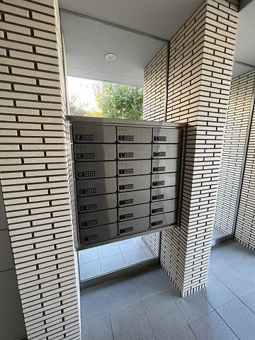 尼崎市武庫町１丁目の賃貸マンションの外観