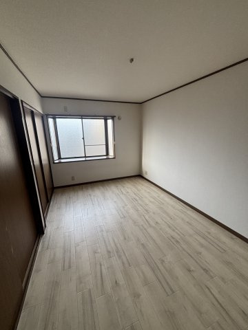 フジマンション(道意町)の洋室