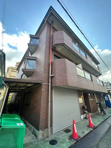 ロイヤル甲子園の外観