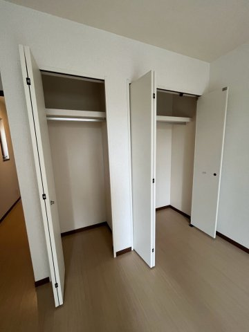 ラフィネ小松B棟の収納