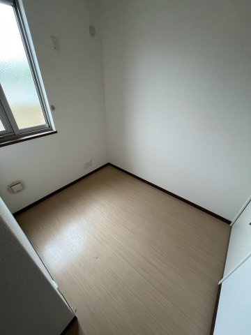ラフィネ小松B棟のその他