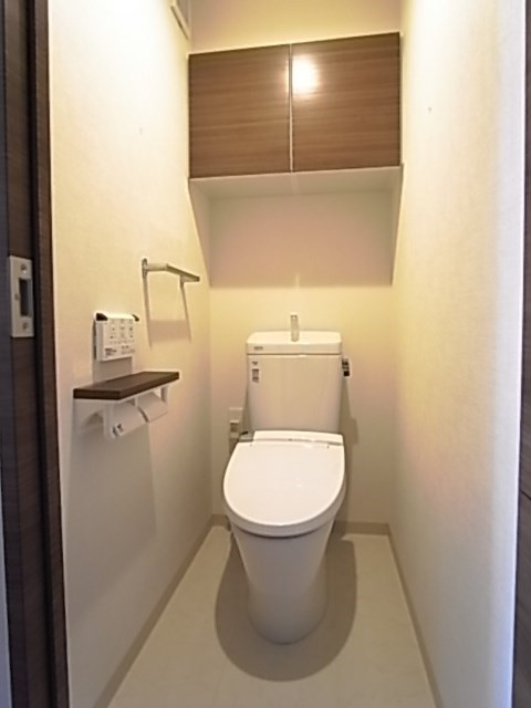 レジェンダリー甲子園浦風町のトイレ