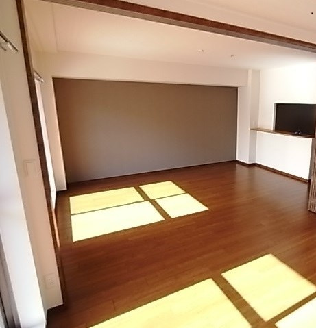 レジェンダリー甲子園浦風町の居間・リビング