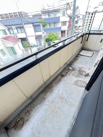 西宮市松並町の賃貸マンションのバルコニー
