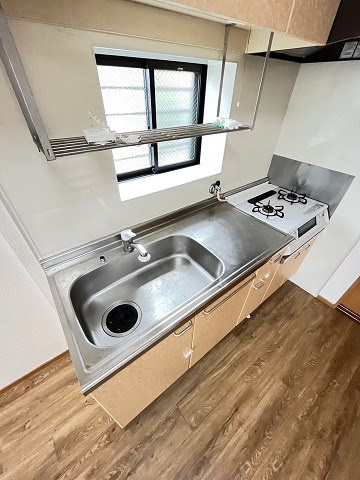 西宮市松並町の賃貸マンションのキッチン