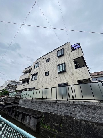 西宮市松並町の賃貸マンションの外観