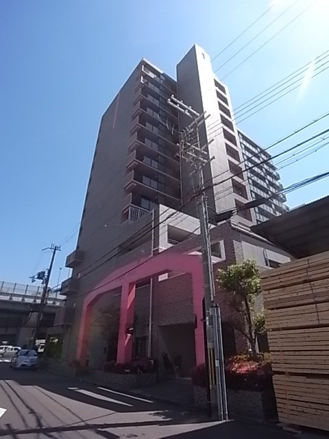 ストークコートの外観|落ち着いた雰囲気の外観です