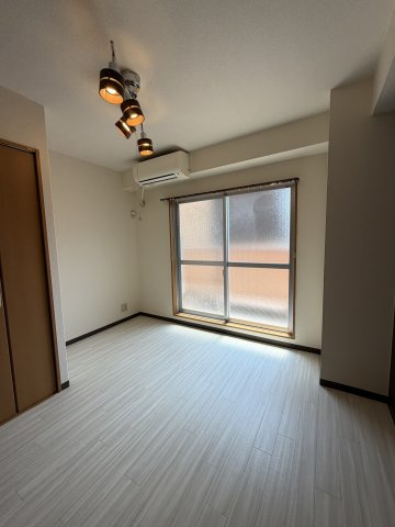 神戸市須磨区若木町１丁目の賃貸マンションの寝室