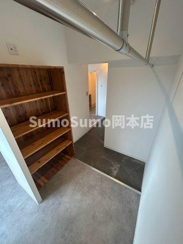 山御影マンションＡ棟の収納|専用の収納スペースです