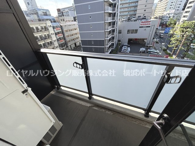 【バルコニー】