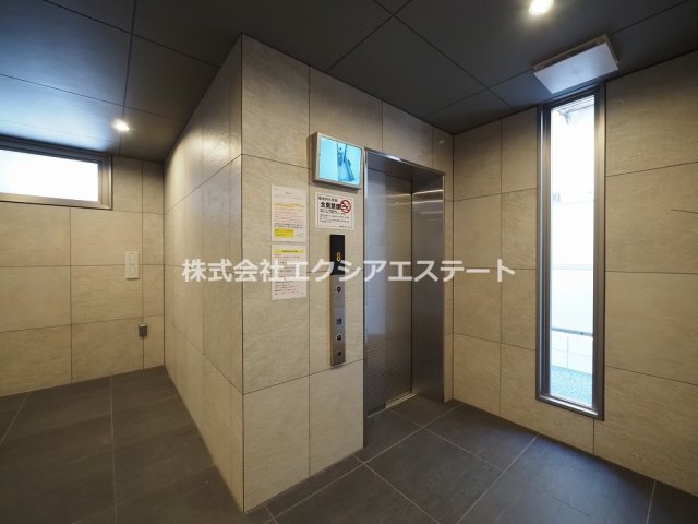 AND TERRACE　文の里のロビー