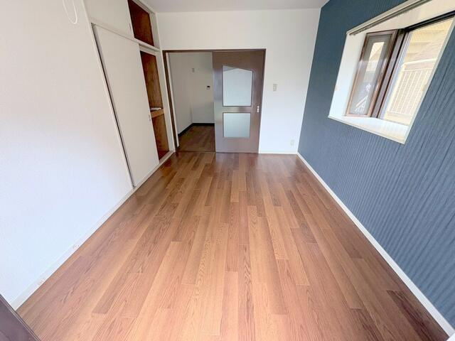 新潮通り一番館の洋室