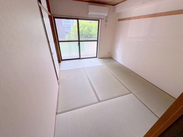 新潮通り一番館の和室