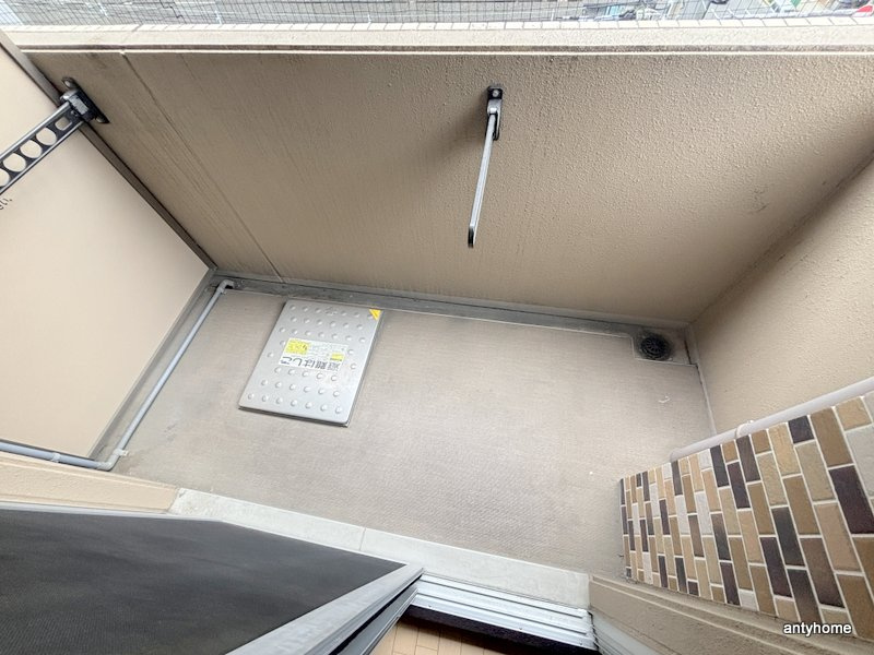 アスヴェル大阪城WEST2　仲介手数料無料のバルコニー
