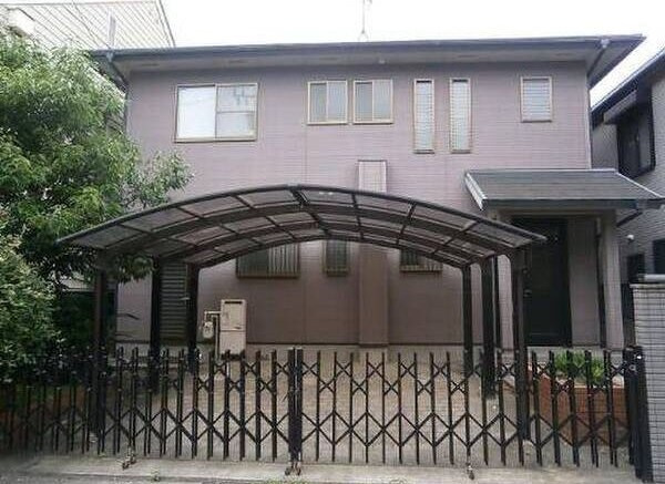千種区穂波町一戸建の駐車場