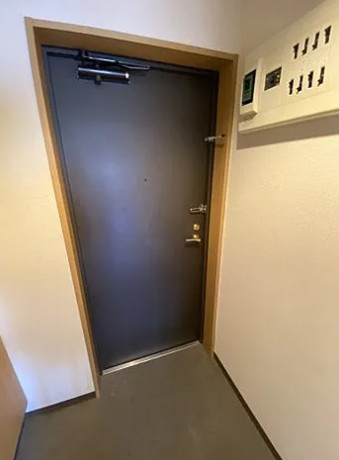 ウインガーデンときわ台の玄関