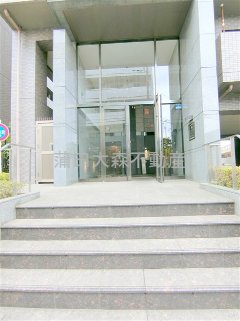 ルーブル仲六郷弐番館の外観
