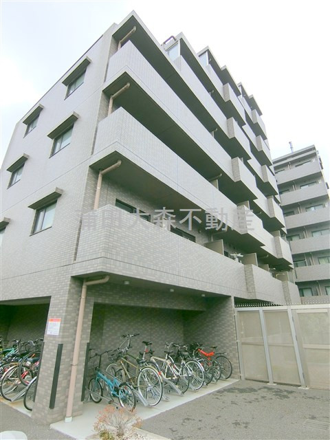 ルーブル仲六郷弐番館の外観