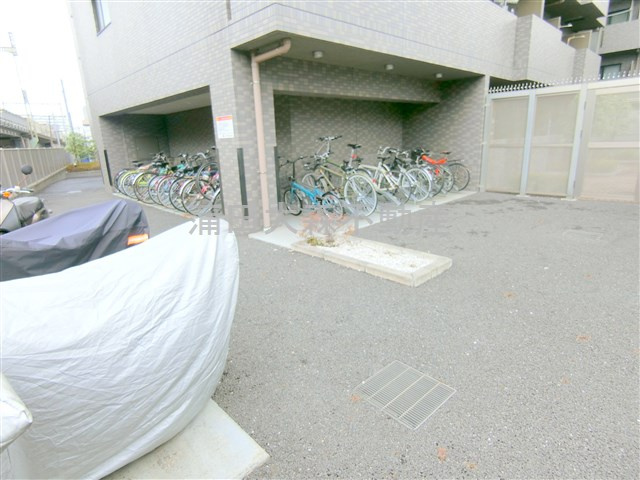 ルーブル仲六郷弐番館のその他共用部分|バイク置き場　空き状況はお問合せ下さい。