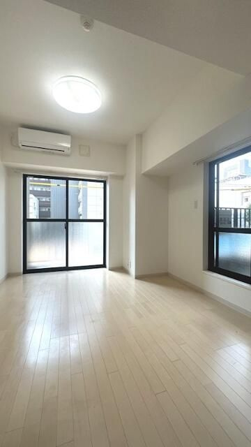 フェニックス横濱関内ＢＡＹ　ＭＡＲＫＳの居間・リビング