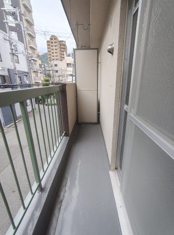 アクシス水道筋のバルコニー