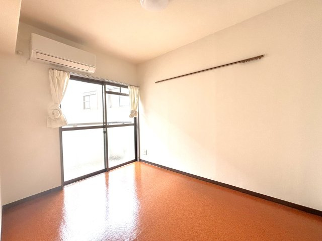 スカイコート西新井の洋室