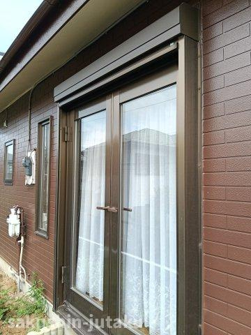 柏井１丁目　中古戸建のその他|北西側の大きな窓のシャッターは電動式です