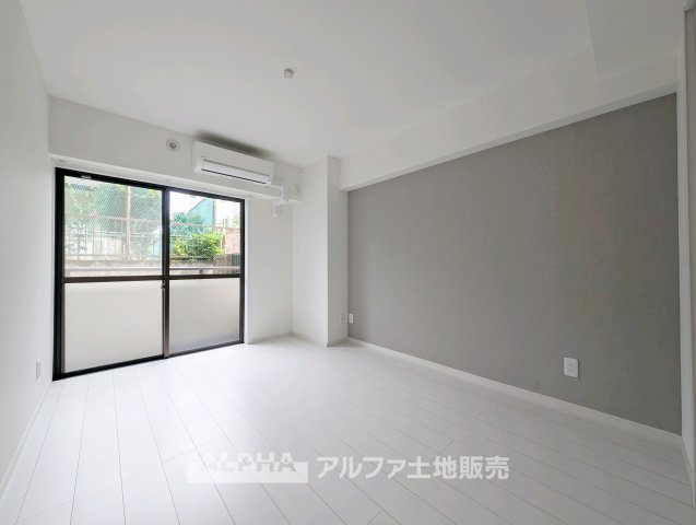 マック羽村コートの洋室|個人の部屋や寝室として使える洋室です