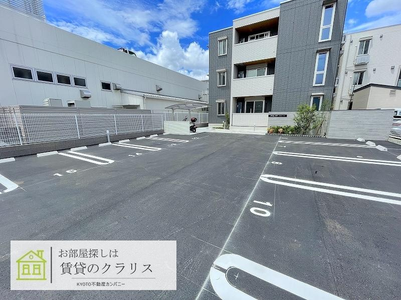 アメニティー・ノースの駐車場