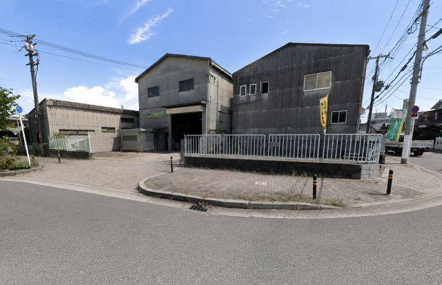 吹田市　倉庫の外観