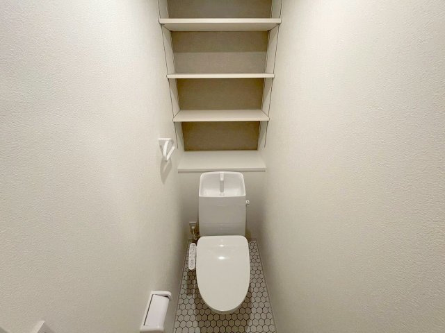リブレメゾン淡路1のトイレ