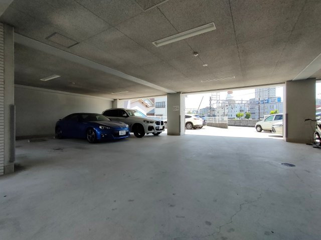 リアライズ沢下町I(willDo金山)　名古屋市賃貸　仲介手数料無料の駐車場