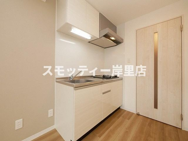 グランパシフィック難波南innovationのキッチン|コンパクトなキッチンで掃除もラクラク