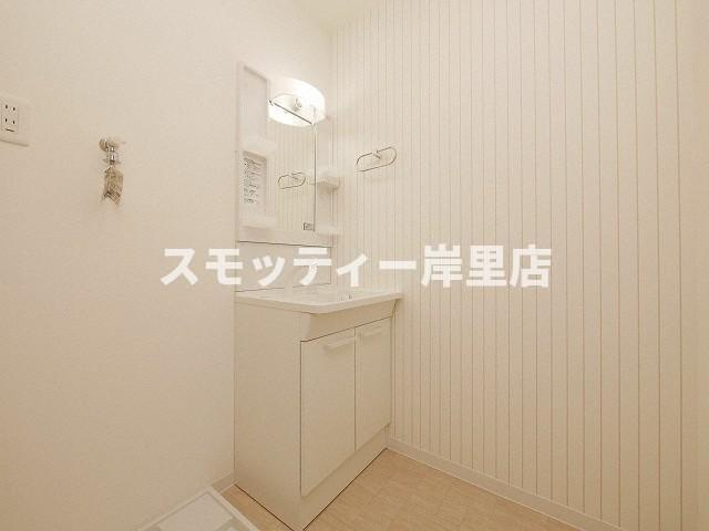グランパシフィック難波南innovationのトイレ|落ち着いた色調のトイレです