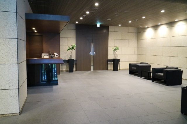 ブランズタワー大阪備後町のロビー