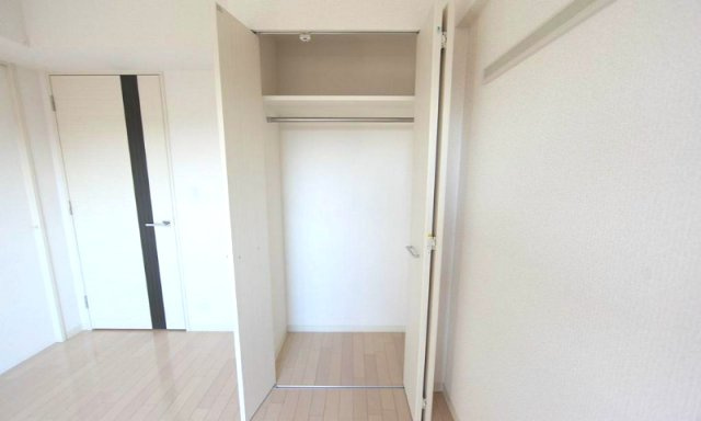 名古屋市中区千代田２丁目の賃貸マンションの収納