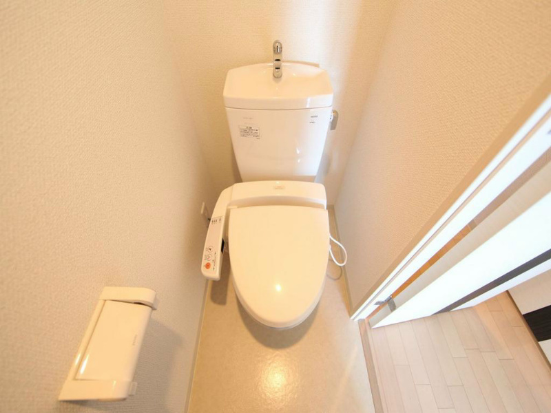名古屋市中区千代田２丁目の賃貸マンションのトイレ