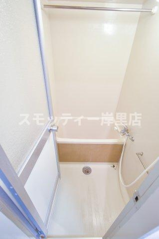 パラドール北加賀屋の浴室