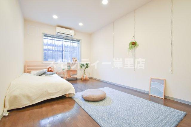 パラドール北加賀屋の居間・リビング