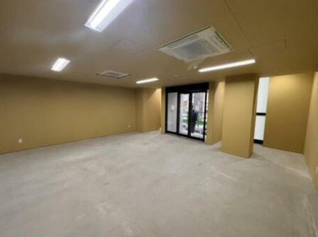 大街道１丁目　売店舗の内装