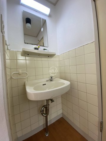 南松竹マンションの独立洗面台|南松竹マンション 　洗面台