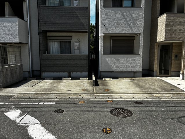 サニーガーデン小戸の駐車場|駐車場に車を止められます