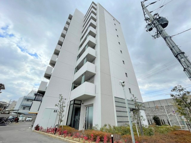 レジュールアッシュ淡路駅前の外観