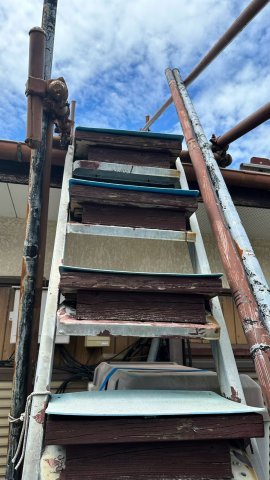 静かな路地奥の住まい～神奈川県藤沢市藤が岡２丁目～のその他|秘密基地へ続くような趣のある専用階段