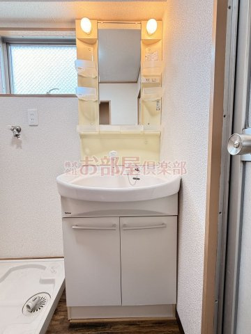 合川ハイツの洗面所|コンパクトで使いやすい洗面所