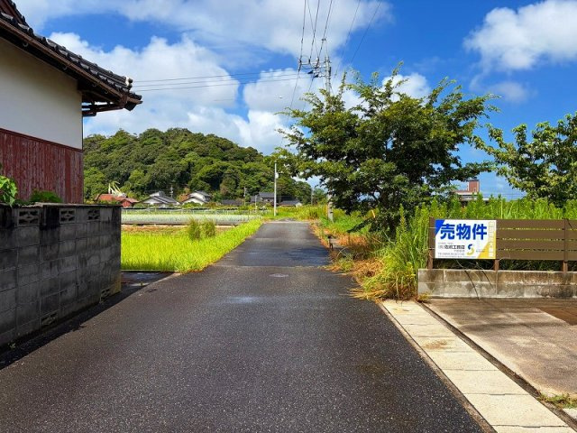 ■□米子市彦名町中古戸建□■の前面道路含む現地写真|前面道路になります。幅員約4.0ｍになります。