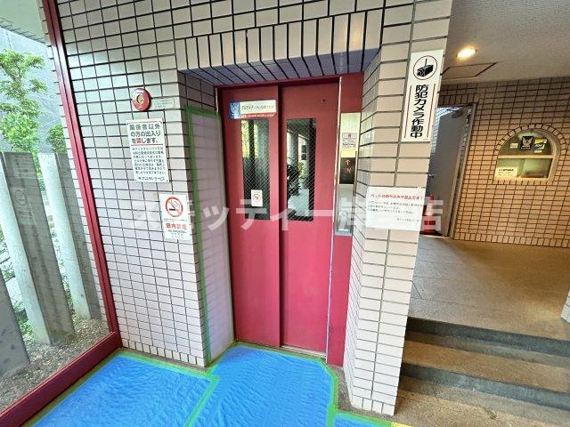 クリスタルハイツ玉出のロビー