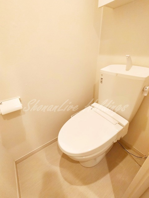 鎌倉市材木座２丁目のアパートのトイレ|清潔感のあるトイレです