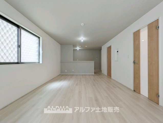 東村山市恩多町5丁目　中古一戸建　2020年築の居間・リビング|使いやすいリビングです