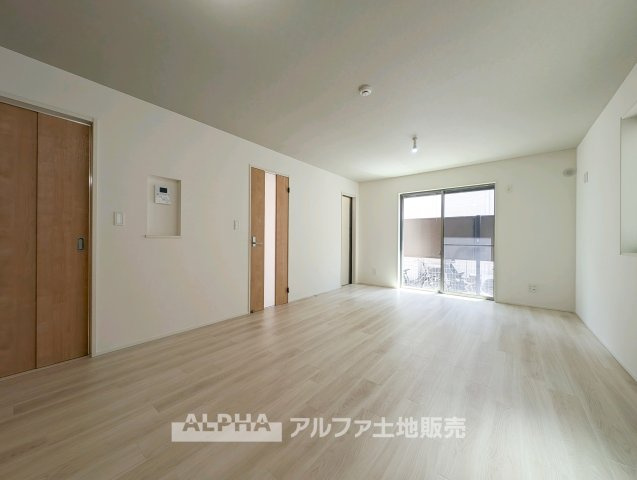 東村山市恩多町5丁目　中古一戸建　2020年築の居間・リビング|使いやすい居間です